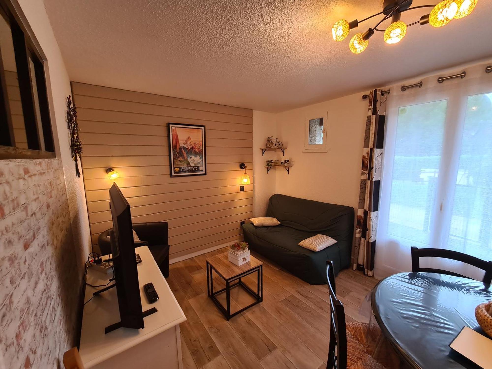 Escapade Montagne En Famille, Appartement Cosy Avec Piscine Couverte Bielle Экстерьер фото