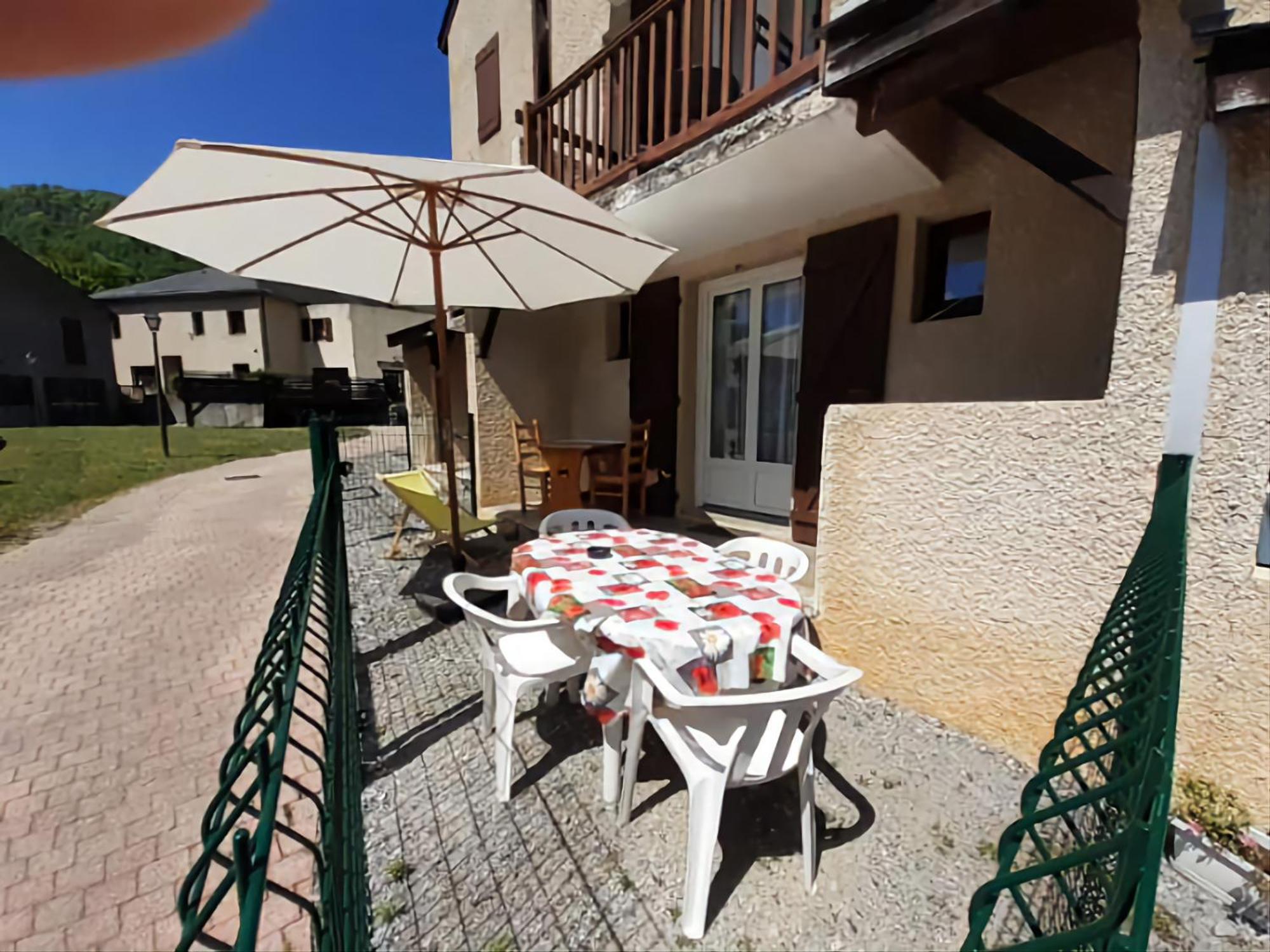 Escapade Montagne En Famille, Appartement Cosy Avec Piscine Couverte Bielle Экстерьер фото