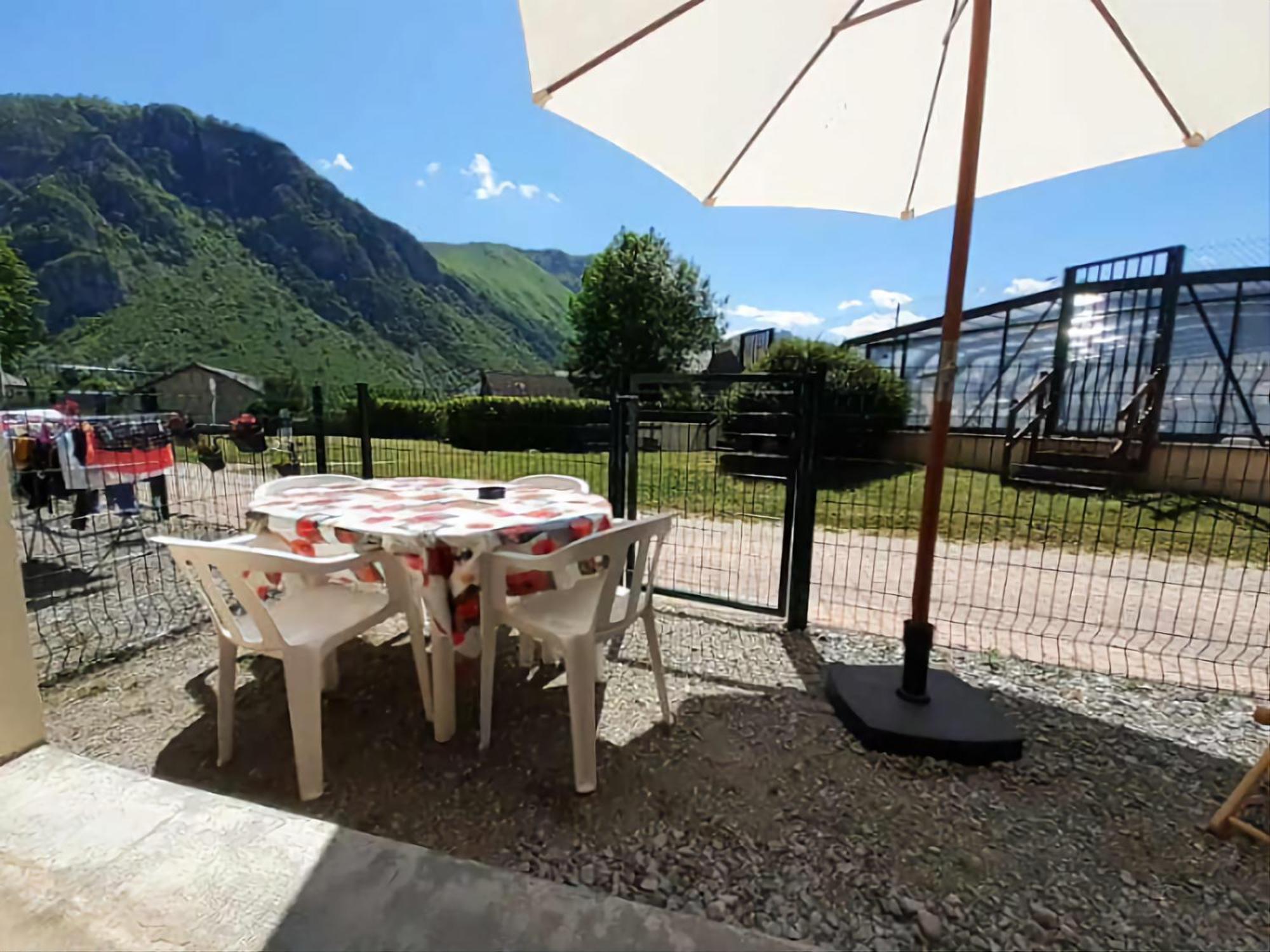Escapade Montagne En Famille, Appartement Cosy Avec Piscine Couverte Bielle Экстерьер фото